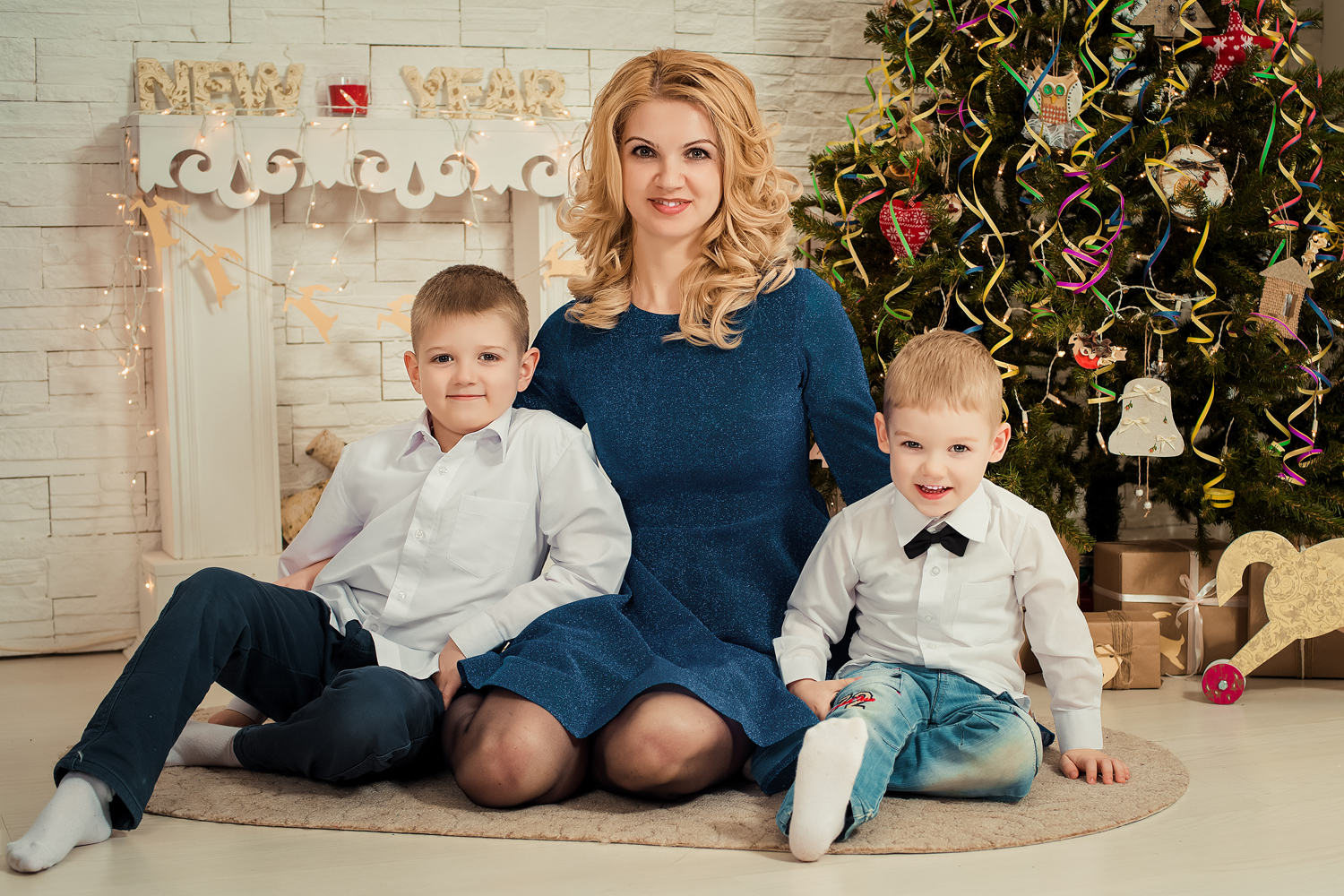 новогодняя семейная фотосессия в студии